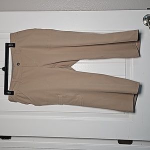 North Face sz 8 khaki hiking capris